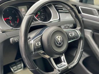 Volkswagen Passat 2.0 BiTDI BlueMotion Tech R-Line DSG 4Motion Euro 6 (s/s) 4dr