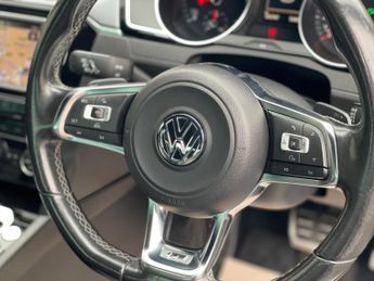 Volkswagen Passat 2.0 BiTDI BlueMotion Tech R-Line DSG 4Motion Euro 6 (s/s) 4dr