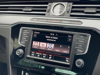 Volkswagen Passat 2.0 BiTDI BlueMotion Tech R-Line DSG 4Motion Euro 6 (s/s) 4dr