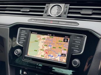 Volkswagen Passat 2.0 BiTDI BlueMotion Tech R-Line DSG 4Motion Euro 6 (s/s) 4dr