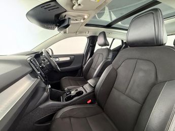 Volvo XC40 2.0 T4 Momentum Auto AWD Euro 6 (s/s) 5dr