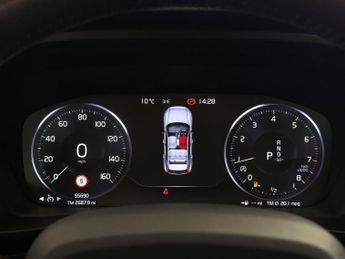 Volvo XC40 2.0 T4 Momentum Auto AWD Euro 6 (s/s) 5dr