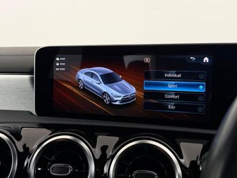 Mercedes-Benz CLA 1.3 CLA180 AMG Line Coupe 7G-DCT Euro 6 (s/s) 4dr