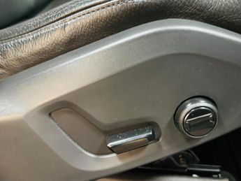 Volvo XC60 2.0 T4 Edition Auto Euro 6 (s/s) 5dr