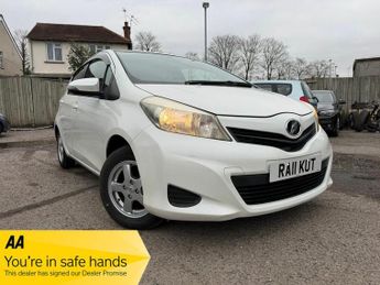 Toyota Yaris 1.33 Dual VVT-i Icon Plus Hatchback 5dr Petrol Multidrive S Euro