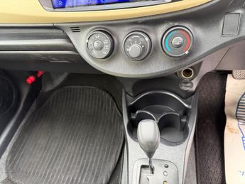 Toyota Yaris 1.33 Dual VVT-i Icon Plus Hatchback 5dr Petrol Multidrive S Euro