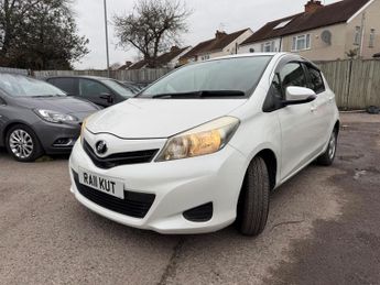 Toyota Yaris 1.33 Dual VVT-i Icon Plus Hatchback 5dr Petrol Multidrive S Euro