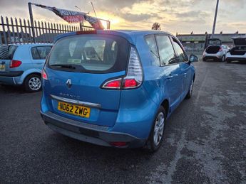 Renault Scenic 1.6 VVT Dynamique TomTom Euro 5 5dr