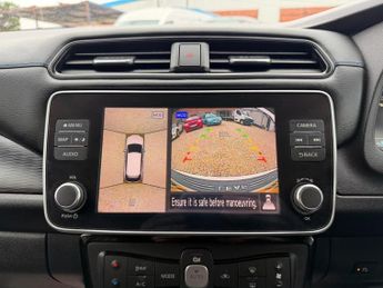 Nissan Leaf 40kWh N-Connecta Auto 5dr