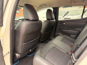 Nissan Leaf 40kWh N-Connecta Auto 5dr