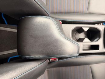 Nissan Leaf 40kWh N-Connecta Auto 5dr