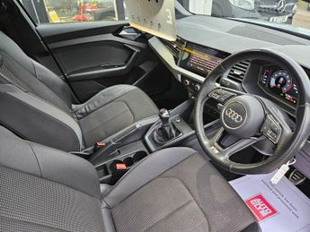 Audi A1 1.0 TFSI 30 S line Sportback Euro 6 (s/s) 5dr