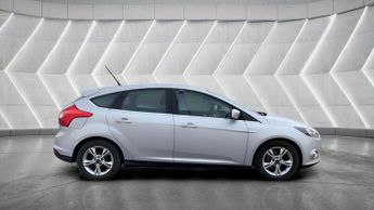 Ford Focus 1.6 Zetec Powershift Euro 5 5dr