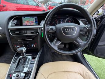 Audi A4 2.0 TDI SE Technik Saloon 4dr Diesel Multitronic Euro 5 (s/s) (1