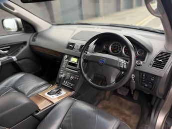 Volvo XC90 2.4 D5 SE Lux Geartronic AWD 5dr