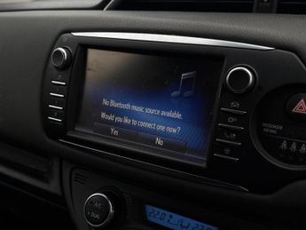 Toyota Yaris 1.5 VVT-h Icon E-CVT Euro 6 (s/s) 5dr