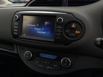 Toyota Yaris 1.5 VVT-h Icon E-CVT Euro 6 (s/s) 5dr