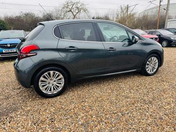 Peugeot 208 1.2 PureTech Allure Euro 6 5dr
