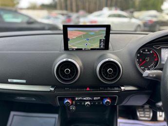 Audi A3 1.5 TFSI CoD S line S Tronic Euro 6 (s/s) 4dr