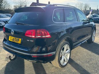 Volkswagen Touareg 3.0 TDI V6 R-Line Plus Tiptronic 4WD Euro 6 (s/s) 5dr