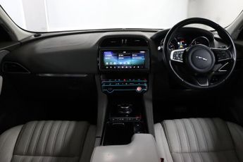 Jaguar F-PACE 2.0 D180 Portfolio Auto AWD Euro 6 (s/s) 5dr