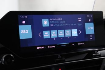 Citroen e-C4 50kWh Shine Plus Auto 5dr (7.4kW Charger)