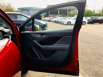 Jaguar I-PACE 400 90kWh SE Auto 4WD 5dr