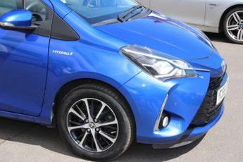 Toyota Yaris 1.5 VVT-h Icon Tech E-CVT Euro 6 (s/s) 5dr