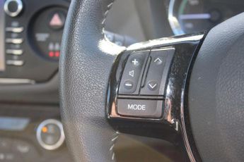 Toyota Yaris 1.5 VVT-h Icon Tech E-CVT Euro 6 (s/s) 5dr