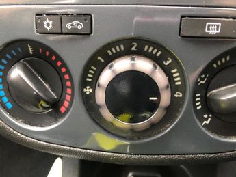 Vauxhall Corsa 1.4 16V SE Auto Euro 5 5dr