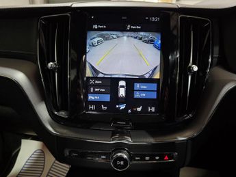 Volvo XC60 2.0h T8 Twin Engine 10.4kWh R-Design Pro Auto AWD Euro 6 (s/s) 5