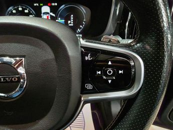 Volvo XC60 2.0h T8 Twin Engine 10.4kWh R-Design Pro Auto AWD Euro 6 (s/s) 5