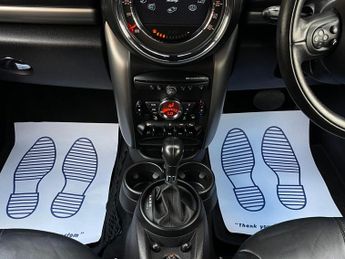 MINI Countryman 2.0 Cooper D Business Edition SUV 5dr Diesel Auto Euro 6 (112 ps