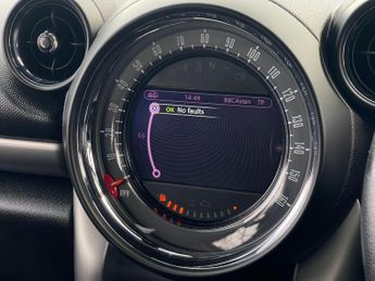 MINI Countryman 2.0 Cooper D Business Edition SUV 5dr Diesel Auto Euro 6 (112 ps