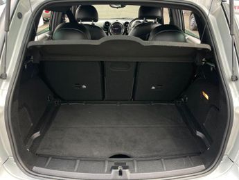 MINI Countryman 2.0 Cooper D Business Edition SUV 5dr Diesel Auto Euro 6 (112 ps