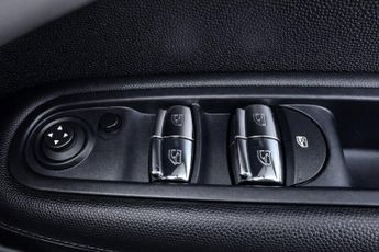 MINI Countryman 2.0 Cooper D Business Edition SUV 5dr Diesel Auto Euro 6 (112 ps