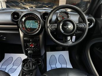 MINI Countryman 2.0 Cooper D Business Edition SUV 5dr Diesel Auto Euro 6 (112 ps