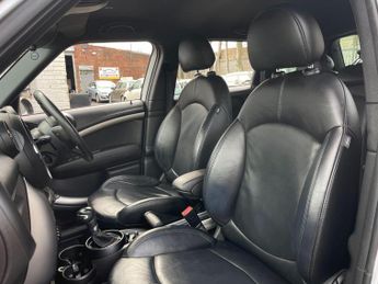 MINI Countryman 2.0 Cooper D Business Edition SUV 5dr Diesel Auto Euro 6 (112 ps