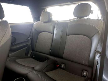 MINI Electric Hatch Cooper SE 32.6kWh Level 2 Hatchback 3dr Electric Auto (184 ps)