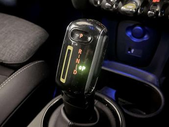 MINI Electric Hatch Cooper SE 32.6kWh Level 2 Hatchback 3dr Electric Auto (184 ps)