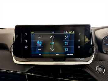 Peugeot E-2008 50kWh Active Premium + SUV 5dr Electric Auto (7kW Charger) (136 