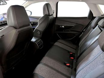 Peugeot 3008 1.2 PureTech Allure SUV 5dr Petrol Manual Euro 6 (s/s) (130 ps)