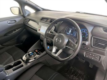 Nissan Leaf 40kWh Acenta Hatchback 5dr Electric Auto (150 ps)