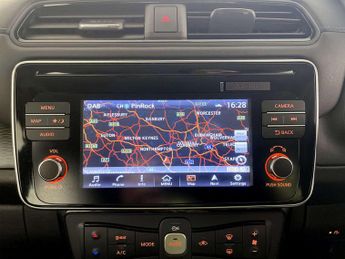 Nissan Leaf 40kWh Acenta Hatchback 5dr Electric Auto (150 ps)