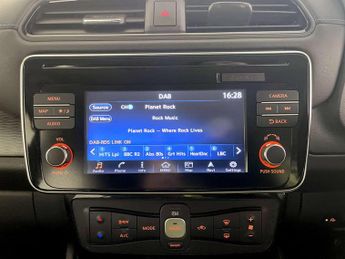 Nissan Leaf 40kWh Acenta Hatchback 5dr Electric Auto (150 ps)