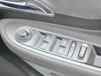 Vauxhall Mokka 1.4i Turbo Exclusiv Auto 2WD Euro 6 5dr