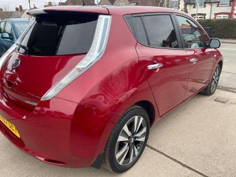 Nissan Leaf 30kWh Tekna Auto 5dr