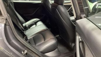 Tesla Model 3 (Dual Motor) Long Range Auto 4WDE 4dr