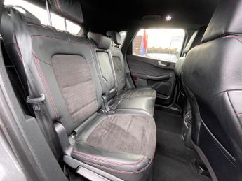 Ford Kuga 2.5 EcoBoost Duratec 14.4kWh ST-Line CVT Euro 6 (s/s) 5dr