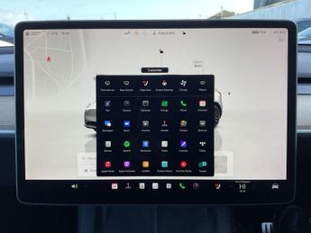 Tesla Model Y PERFORMANCE AWD